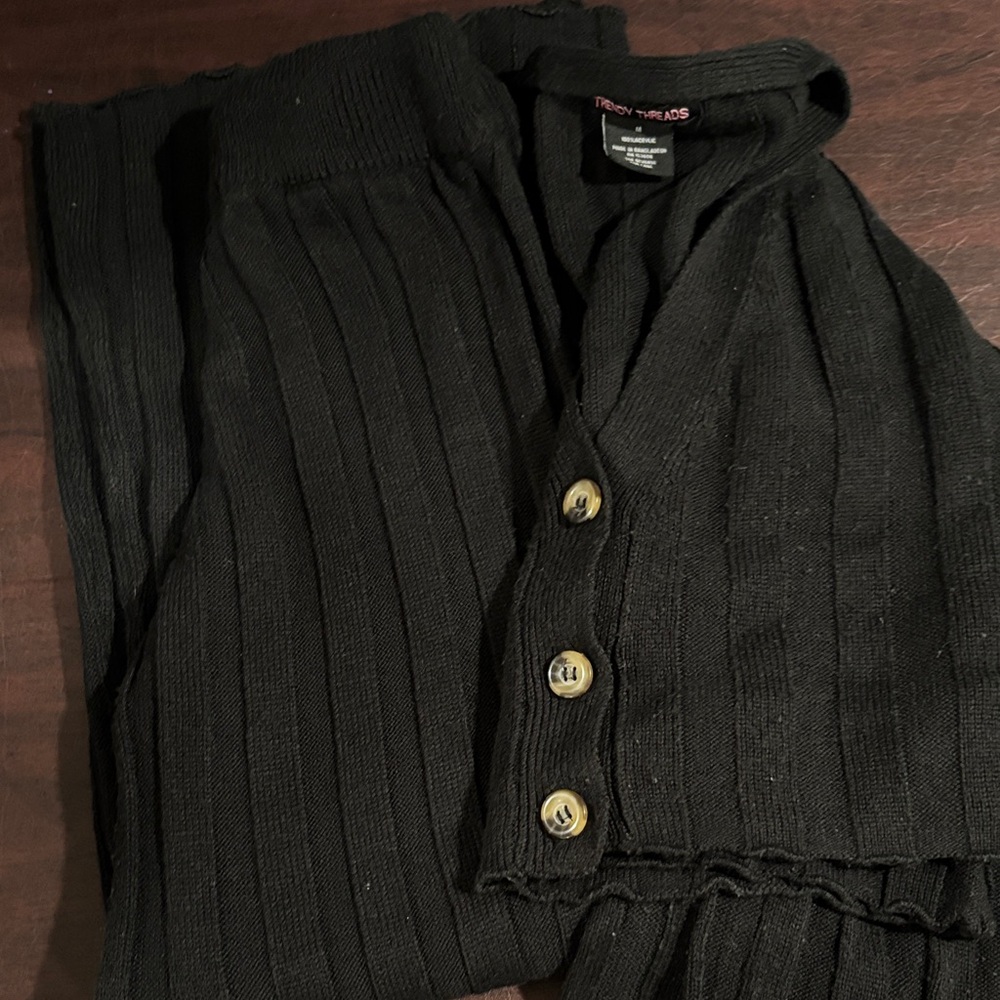Black Button-Up Cardigan Suit
